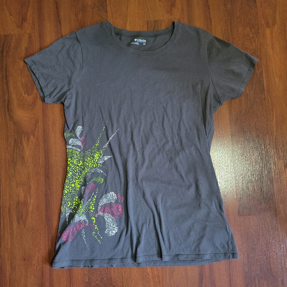 Columbia tee